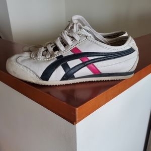 ASICS Onitsuka Tiger Size 6 / 37